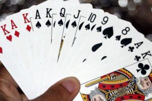 Tiến lên miền bắc có luật khó hơn so với miền nam nhưng vẫn được nhiều người yêu thích